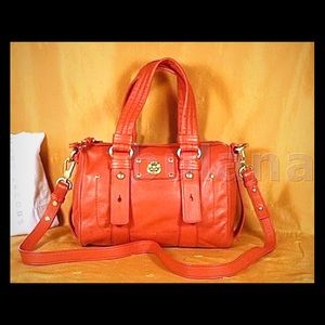 MARC BY MARC JACOBS TOTALLY TURNLOCK SHIFTY SATCHE